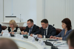 Губернатор Роман Бусаргин провел постоянно действующее совещание с участием зампредов и министров Правительства области, а также глав районов *** Саратовская область, город Маркс - декабрь 2024 год (marksadm.ru)