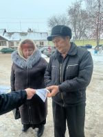 Сотрудники службы тылового обеспечения предупреждают пенсионеров о действиях мошенников