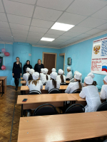 Накануне Дня студента председатель Общественного совета при ОМВД России по Марксовскому району Светлана Иванова и инспектор подразделения по делам несовершеннолетних, лейтенант полиции Дарья Донковцева посетили медицинский колледж *** Саратовская область, город Маркс - январь 2025 год (marksadm.ru)
