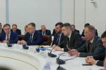 Губернатор Роман Бусаргин провел постоянно действующее совещание с участием зампредов и министров Правительства области, а также глав районов *** Саратовская область, город Маркс - январь 2025 год (marksadm.ru)