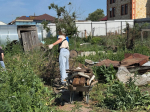 Студенты Марксовского сельскохозяйственного техникума пришли на помощь ветерану специальной военной операции *** Саратовская область, город Маркс - июнь 2025 год (marksadm.ru)