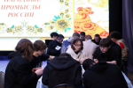 В центральном доме культуры состоялся очередной мастер класс из цикла "Диалог с традицией", посвящённый удивительному миру народных художественных промыслов *** Саратовская область, город Маркс - март 2026 год (marksadm.ru)