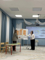 Победительница муниципального этапа конкурса "Воспитатель года России - 2026", продемонстрировала высокий профессионализм и творческий подход, достойно пройдя все конкурсные испытания *** Саратовская область, город Маркс - апрель 2026 год (marksadm.ru)