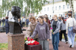 Сегодня в Аллее Героев минутой молчания почтили память Героя Советского Союза Вольдемара Карловича Венцеля (Владимира Кирилловича Венцова) *** Саратовская область, город Маркс - сентябрь 2026 год (marksadm.ru)